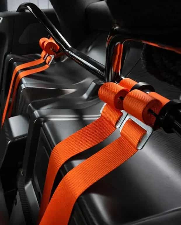 McLaren 620R model 332/350 02/2021-photo-17
