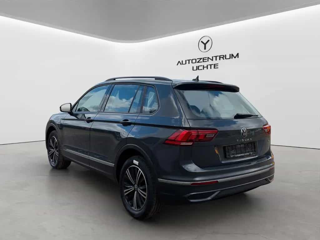 Volkswagen Tiguan Life 4Motion /18"/APP/ACC/ 09/2021-photo-4