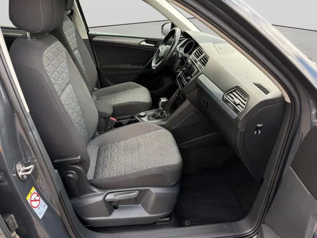 Volkswagen Tiguan Life 4Motion /18"/APP/ACC/ 09/2021-photo-9