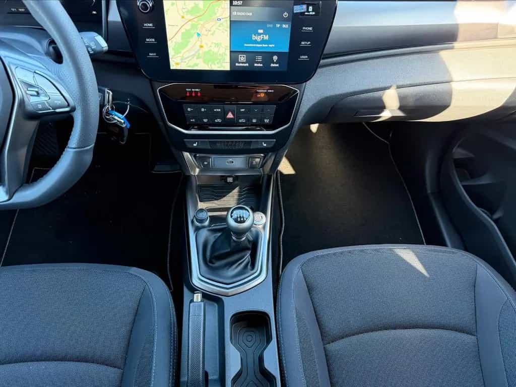 KGM Tivoli Nomad 1.5 T-GDI 6/MT 2WD null-photo-17