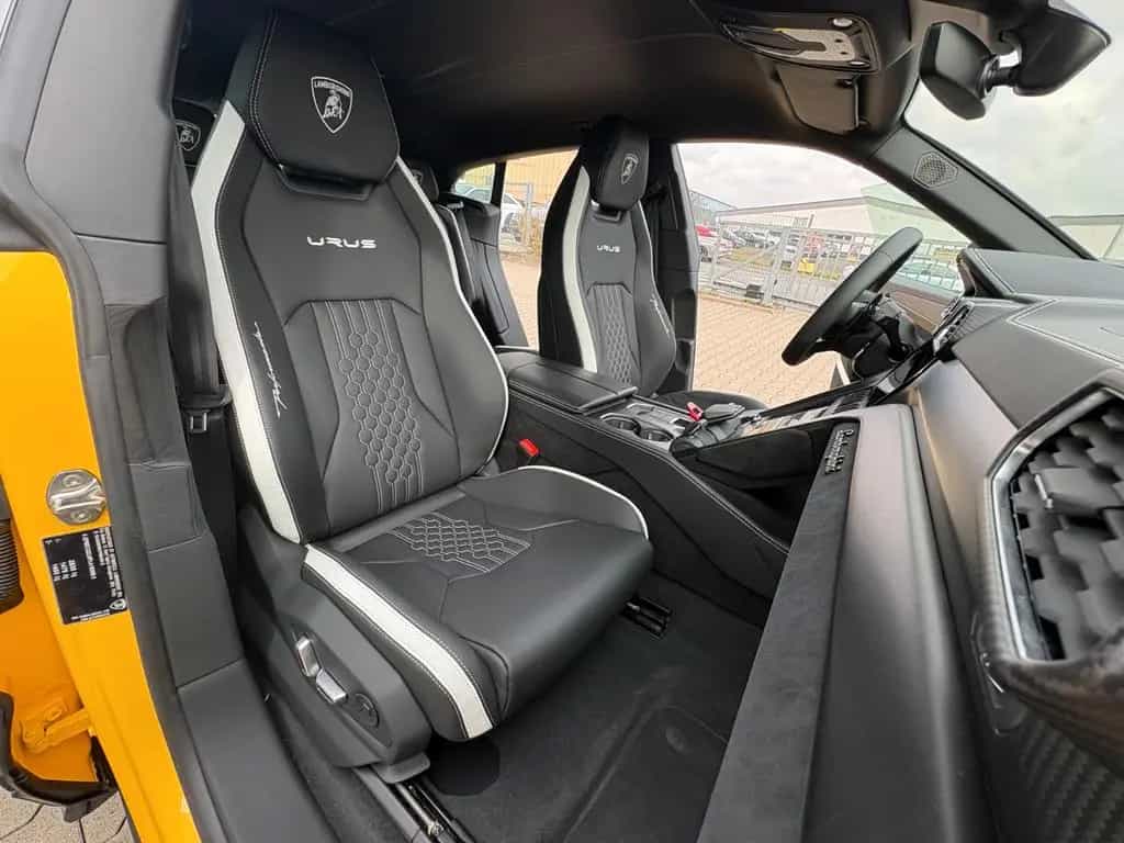 Lamborghini Urus 4.0 V8 Performante/Carbon/Akrapovic 01/2025-photo-37