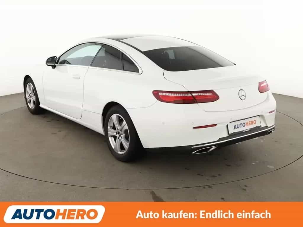 Mercedes-Benz E-Class 200 Avantgarde Aut.*NAVI*CAM*PDC* 09/2018-photo-3