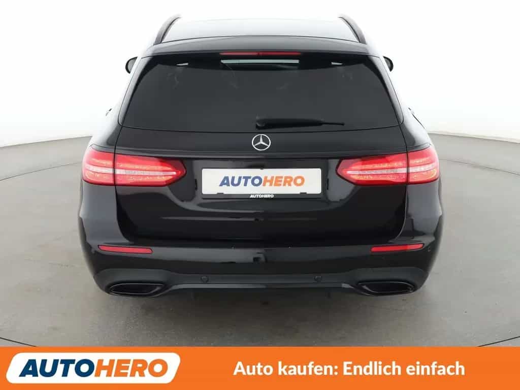 Mercedes-Benz E-Class d T 4Matic AMG Line Aut.*NAVI*LED 09/2019-photo-4