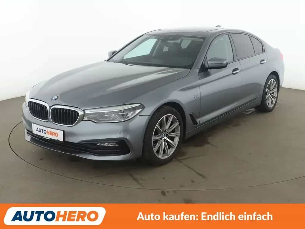 BMW 5 Series 540i xDrive Sport Line Aut.*NAVI*LED*HUD*CAM* 08/2017-photo-0