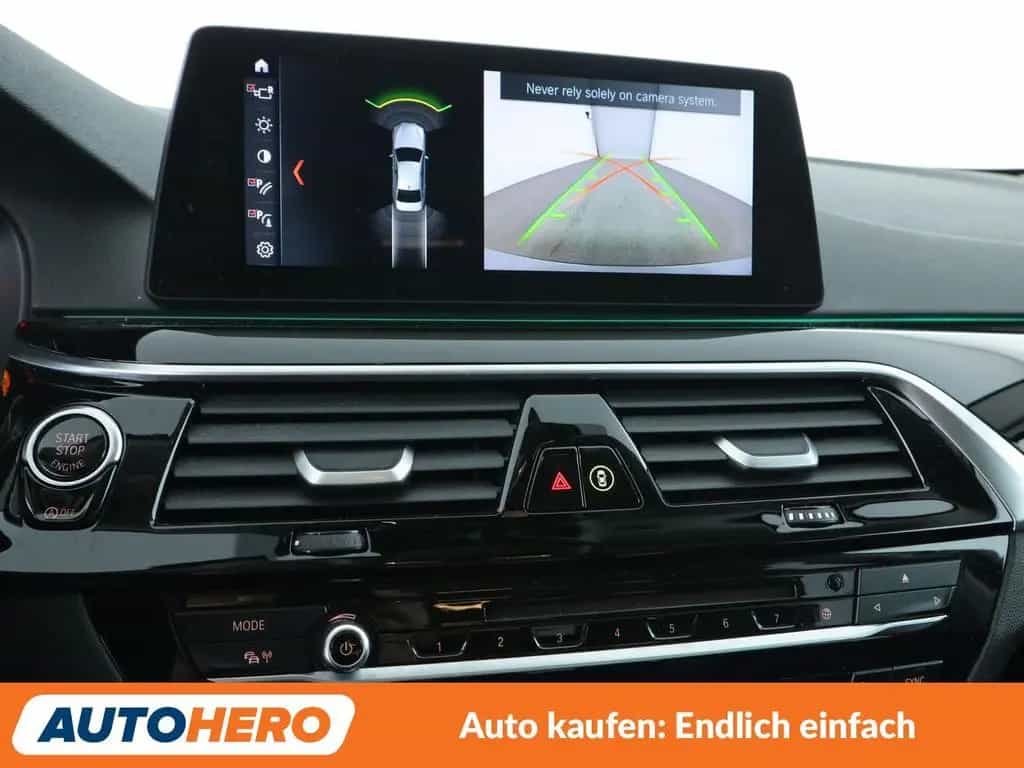 BMW 5 Series 540i xDrive Sport Line Aut.*NAVI*LED*HUD*CAM* 08/2017-photo-27
