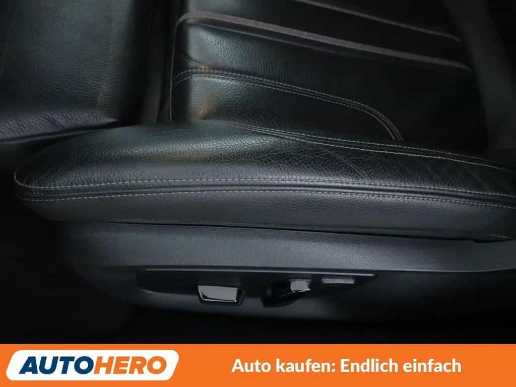 BMW 5 Series 540i xDrive Sport Line Aut.*NAVI*LED*HUD*CAM* 08/2017-photo-28