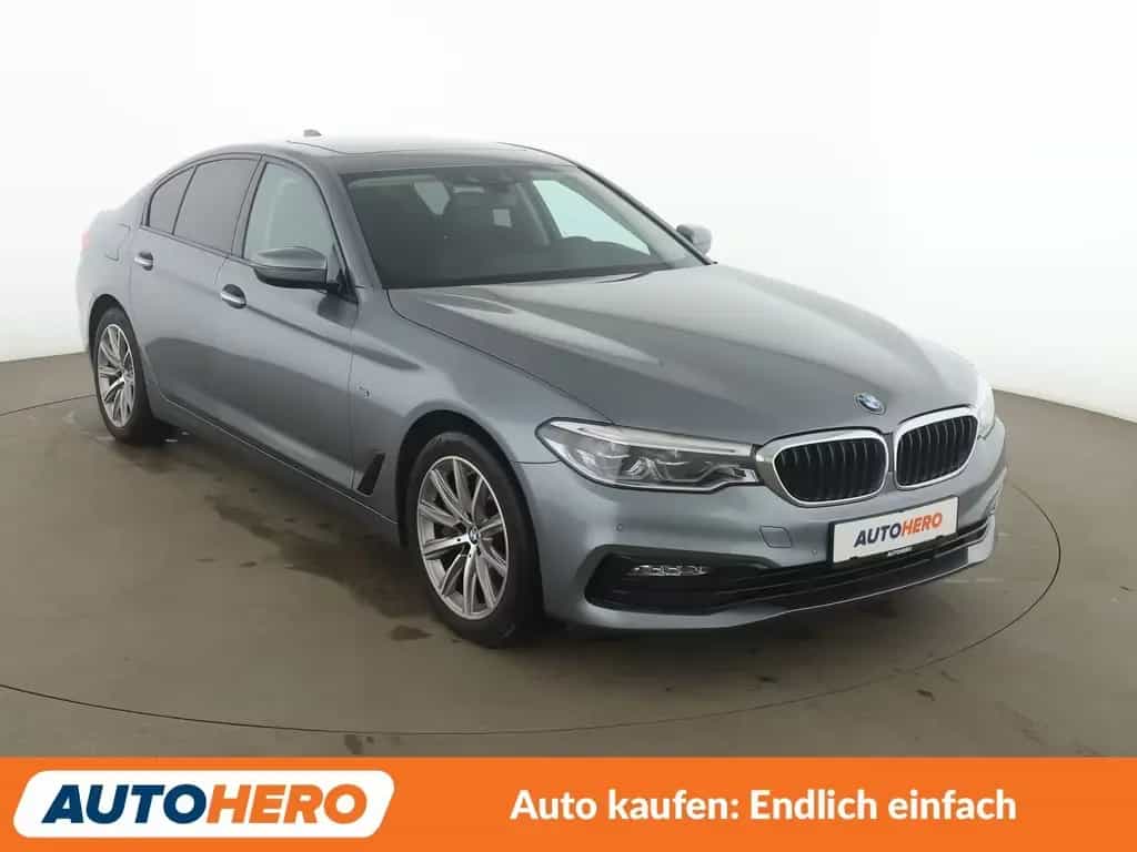 BMW 5 Series 540i xDrive Sport Line Aut.*NAVI*LED*HUD*CAM* 08/2017-photo-7