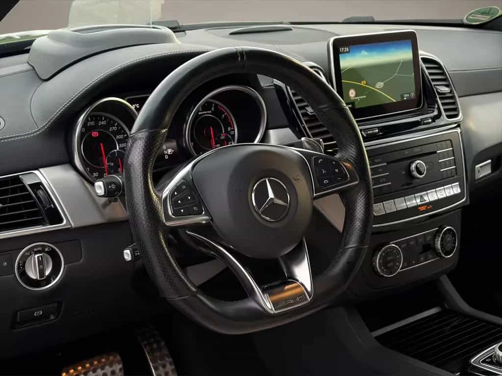 Mercedes-Benz GLE 63 AMG 4Matic   360°Cam/HUD/Pano 12/2015-photo-13