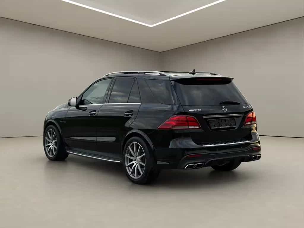 Mercedes-Benz GLE 63 AMG 4Matic   360°Cam/HUD/Pano 12/2015-photo-6