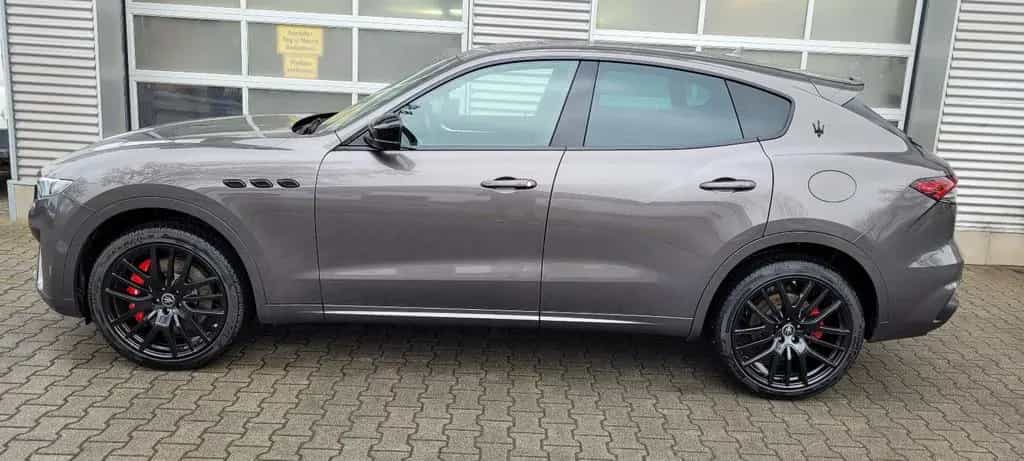 Maserati Levante Modena S 04/2024-photo-2