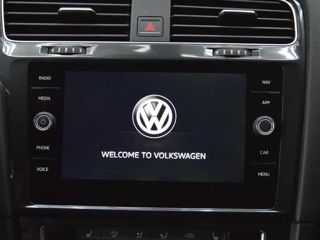 Volkswagen Golf VII |Navi|PDC|Klima|SHZ 07/2017-photo-6
