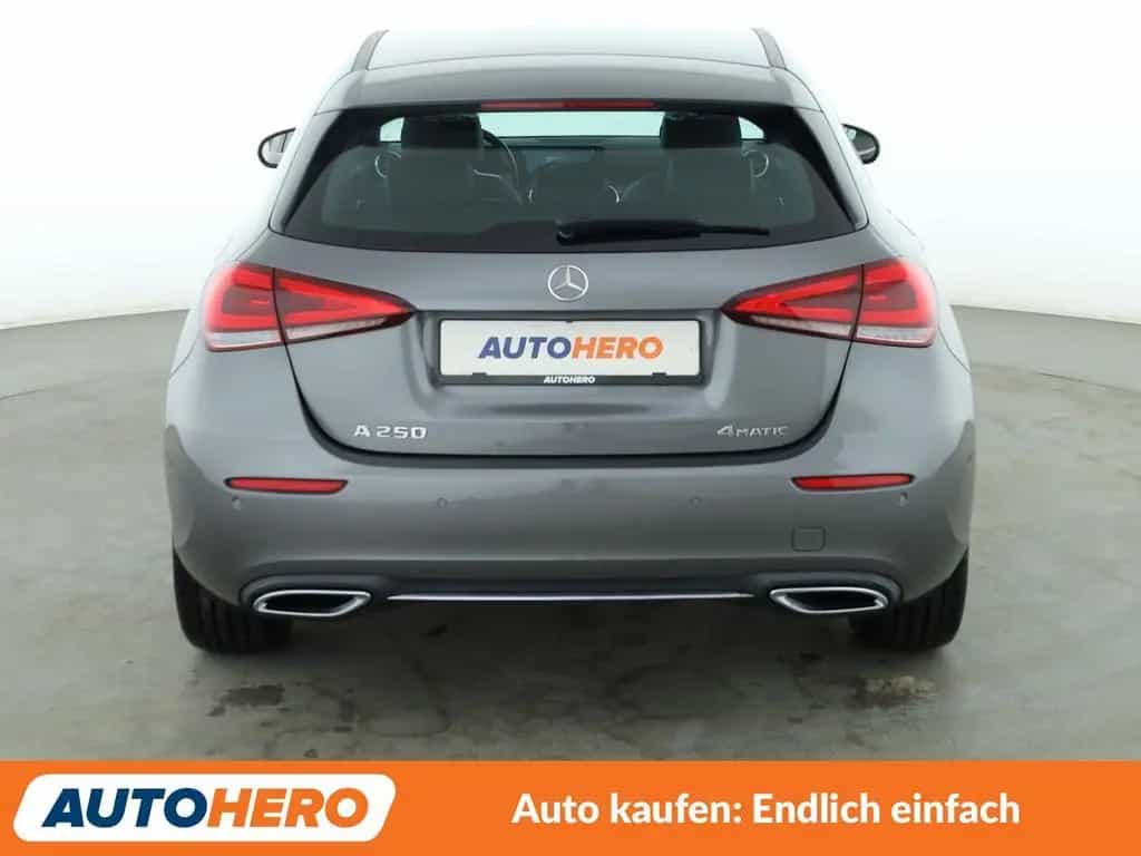 Mercedes-Benz A 250 A-Klasse A 250 4Matic Progressive Aut.*NAVI*LED* 11/2018-photo-4