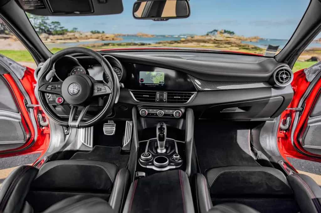 Alfa Romeo Giulia Quadrifoglio 09/2018-photo-14