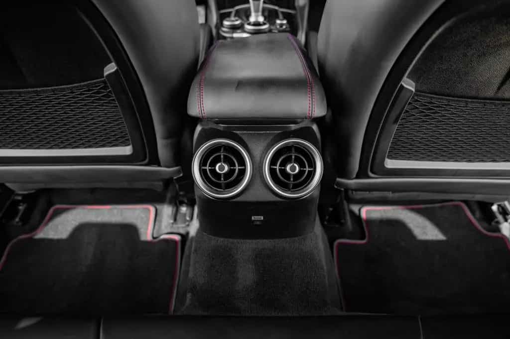 Alfa Romeo Giulia Quadrifoglio 09/2018-photo-18