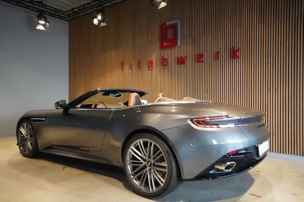 Aston Martin DB12 4.0 V8 Volante*B&W* UPE 299 T€ * 05/2024-photo-16