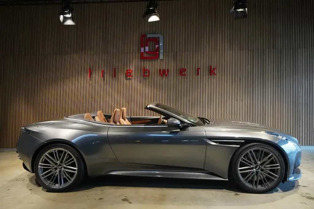 Aston Martin DB12 4.0 V8 Volante*B&W* UPE 299 T€ * 05/2024-photo-19