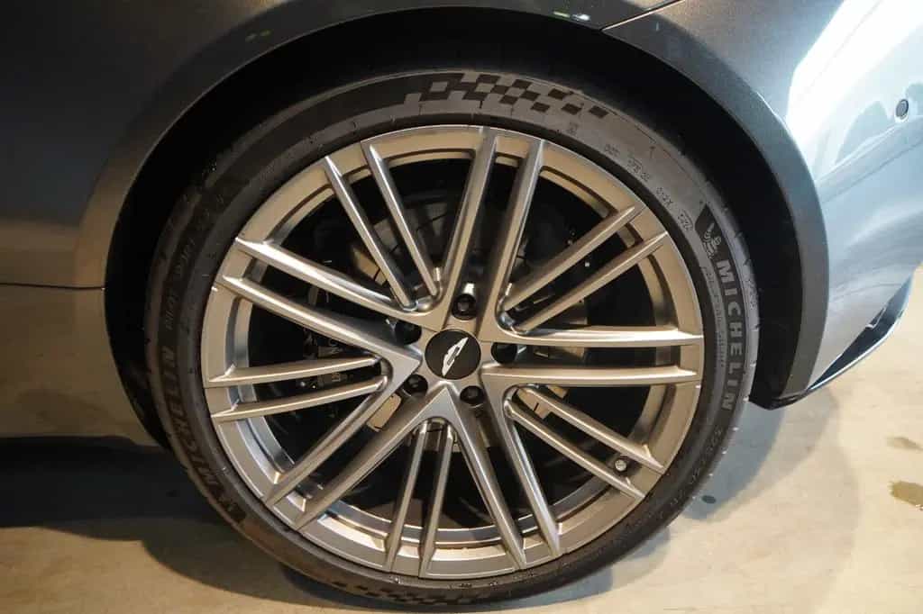 Aston Martin DB12 4.0 V8 Volante*B&W* UPE 299 T€ * 05/2024-photo-22