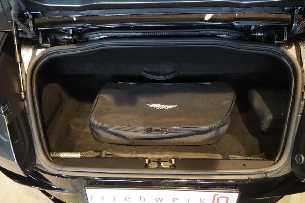 Aston Martin DB12 4.0 V8 Volante*B&W* UPE 299 T€ * 05/2024-photo-23