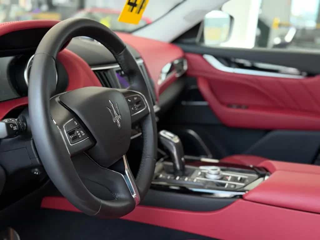 Maserati Levante GT Mild-Hybrid Soft Close Pano 21" 07/2024-photo-16