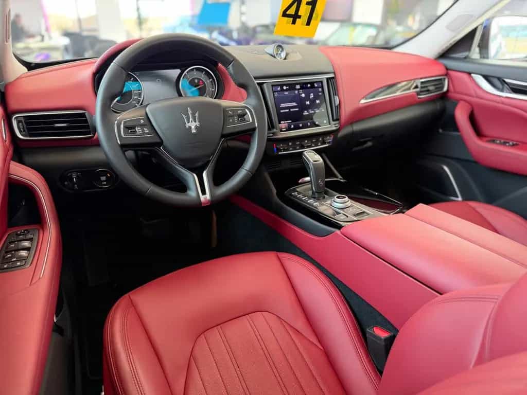 Maserati Levante GT Mild-Hybrid Soft Close Pano 21" 07/2024-photo-25
