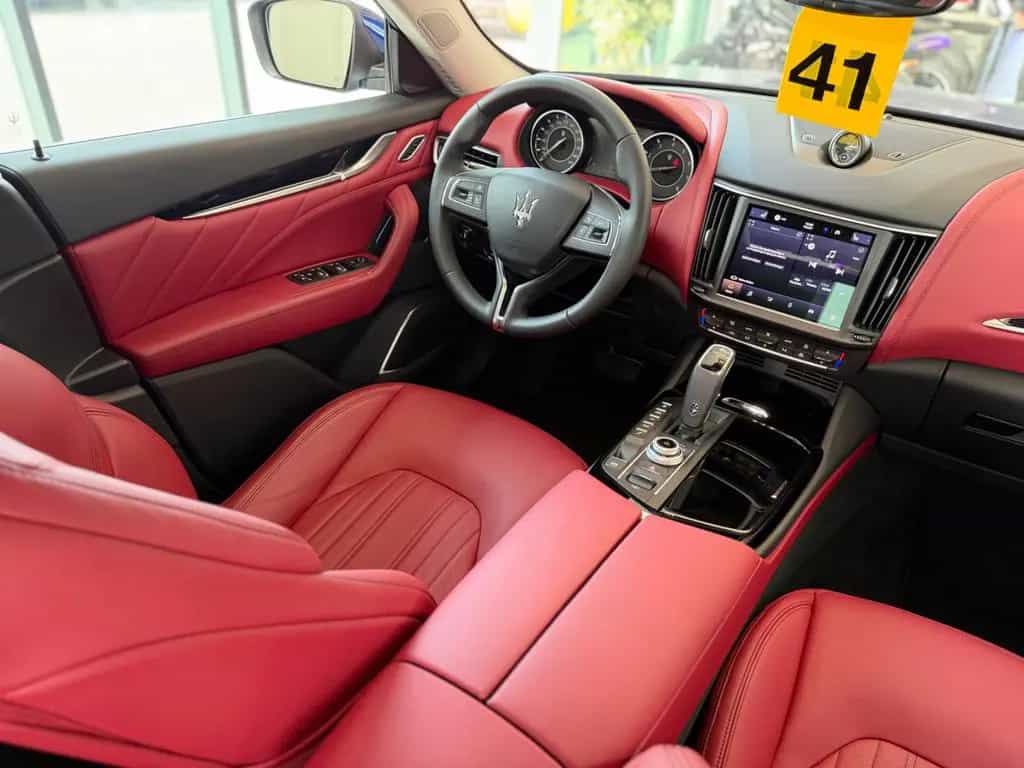 Maserati Levante GT Mild-Hybrid Soft Close Pano 21" 07/2024-photo-26