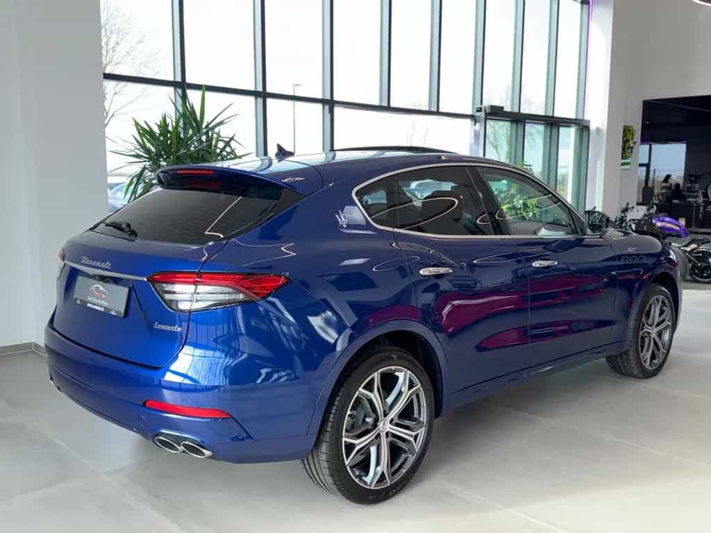 Maserati Levante GT Mild-Hybrid Soft Close Pano 21" 07/2024-photo-3