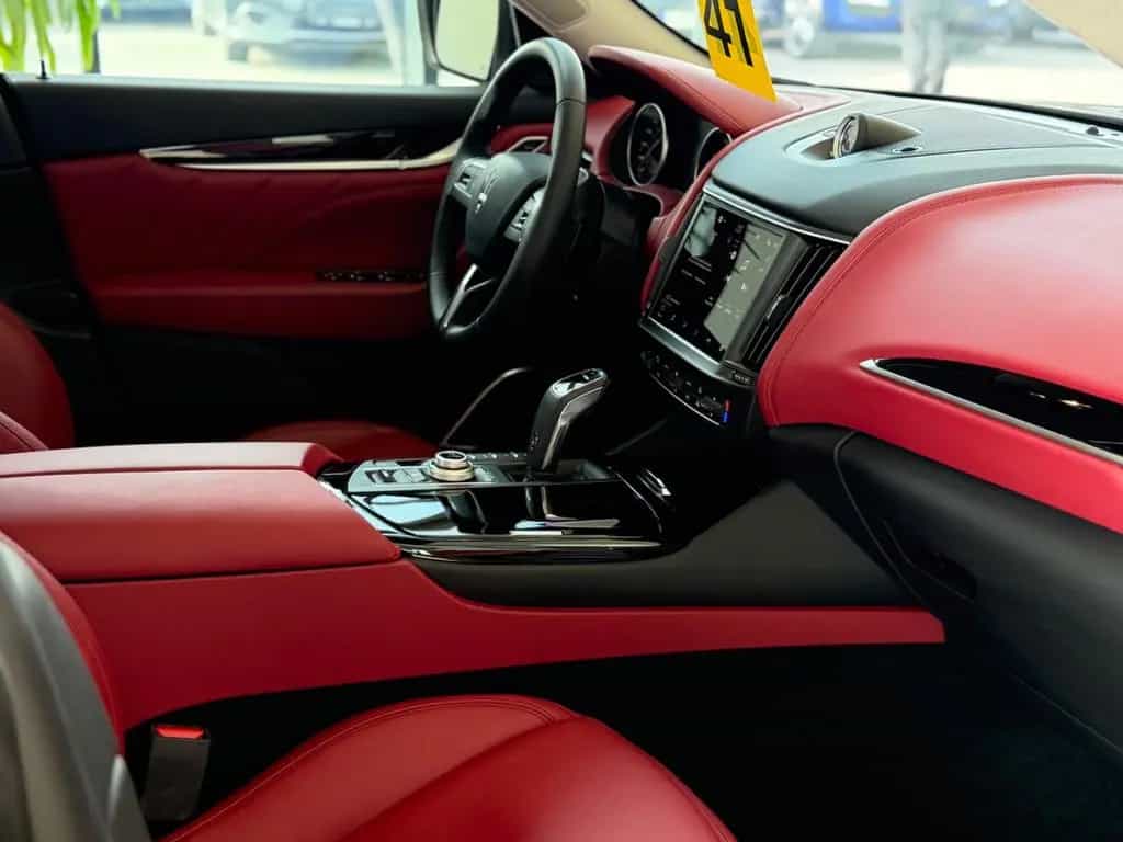 Maserati Levante GT Mild-Hybrid Soft Close Pano 21" 07/2024-photo-30