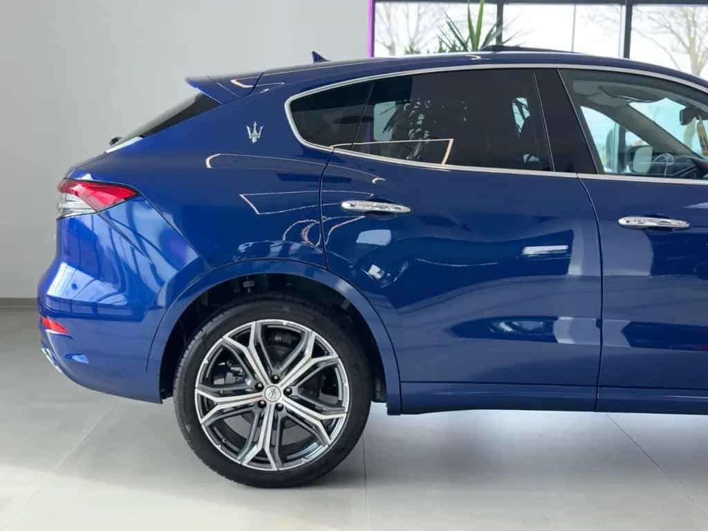 Maserati Levante GT Mild-Hybrid Soft Close Pano 21" 07/2024-photo-8
