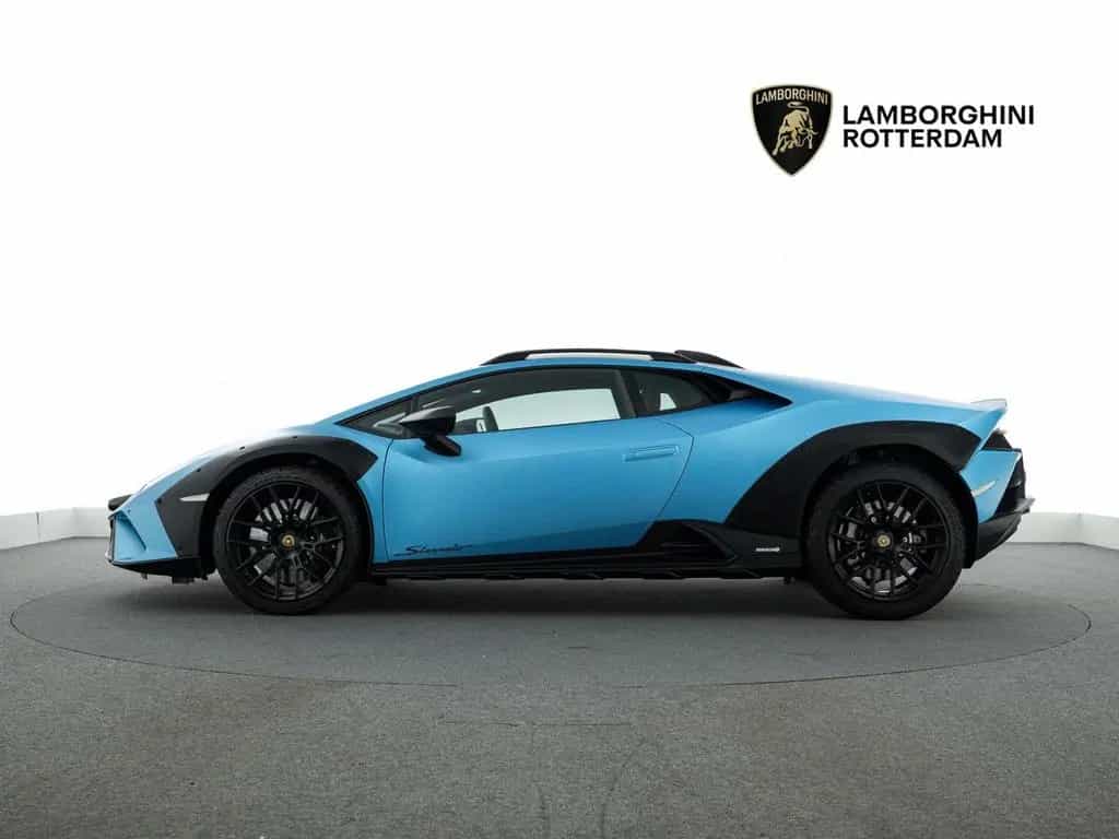 Lamborghini Huracán Sterrato I Blu Arione I Black roof 04/2024-photo-1