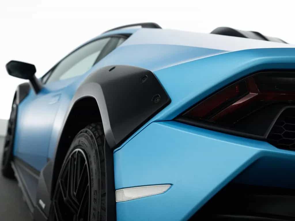 Lamborghini Huracán Sterrato I Blu Arione I Black roof 04/2024-photo-15