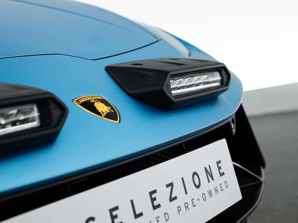 Lamborghini Huracán Sterrato I Blu Arione I Black roof 04/2024-photo-17