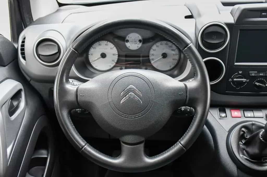 Citroën Berlingo Kombi Selection 2.Hand R-Kamera 58tkm! 06/2018-photo-15