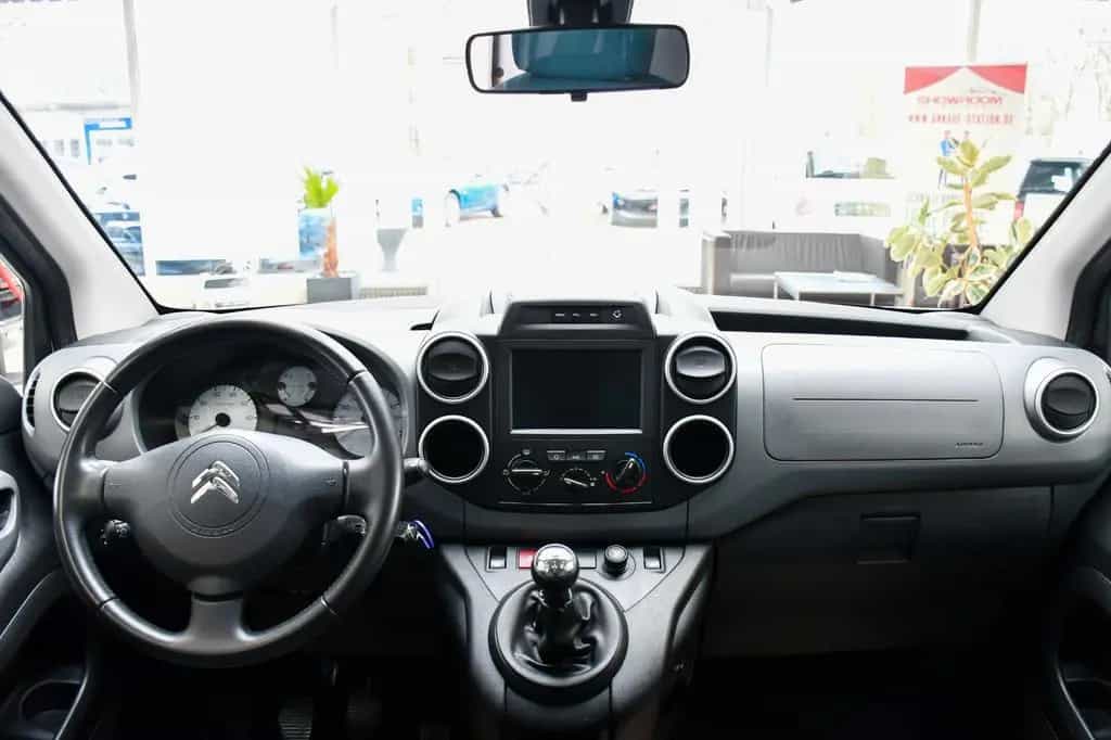 Citroën Berlingo Kombi Selection 2.Hand R-Kamera 58tkm! 06/2018-photo-16