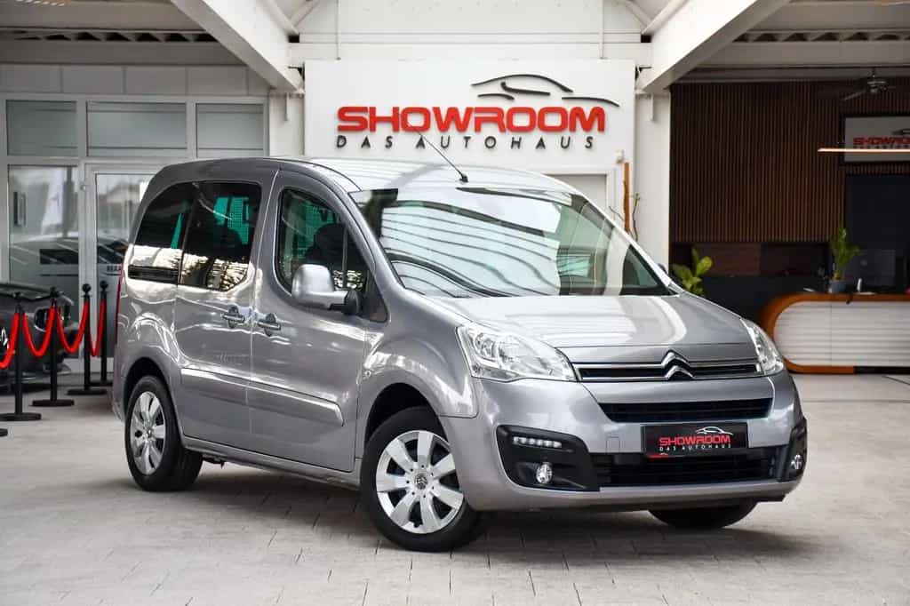 Citroën Berlingo Kombi Selection 2.Hand R-Kamera 58tkm! 06/2018-photo-2