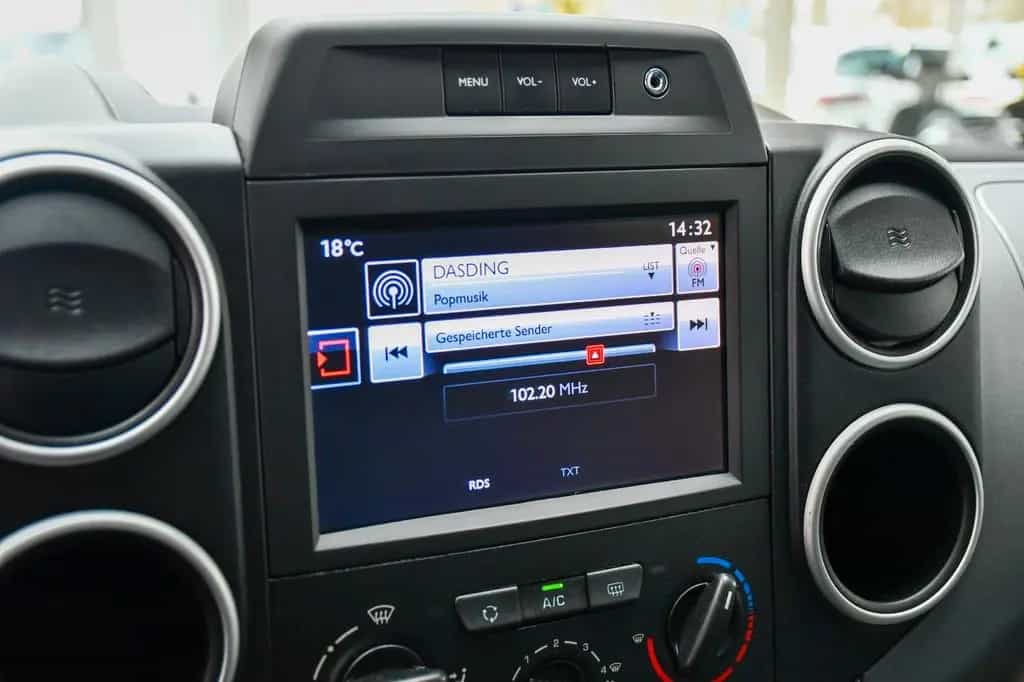 Citroën Berlingo Kombi Selection 2.Hand R-Kamera 58tkm! 06/2018-photo-21