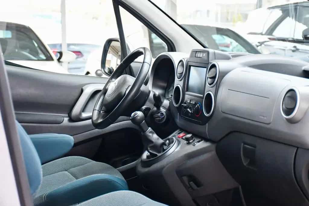 Citroën Berlingo Kombi Selection 2.Hand R-Kamera 58tkm! 06/2018-photo-23