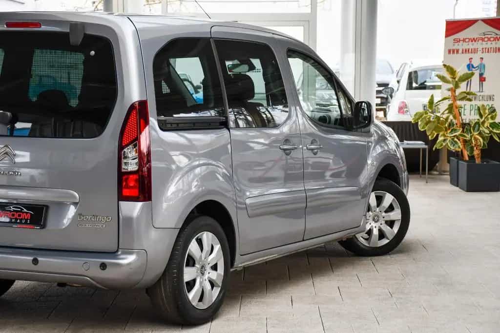 Citroën Berlingo Kombi Selection 2.Hand R-Kamera 58tkm! 06/2018-photo-31