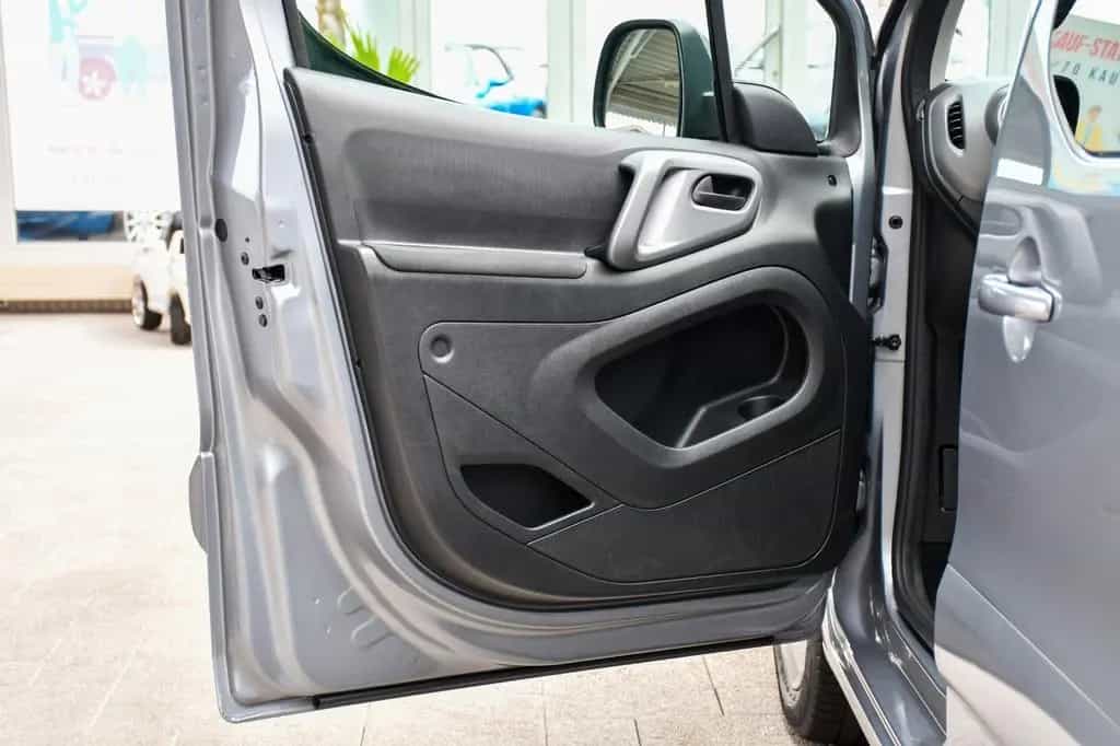 Citroën Berlingo Kombi Selection 2.Hand R-Kamera 58tkm! 06/2018-photo-6