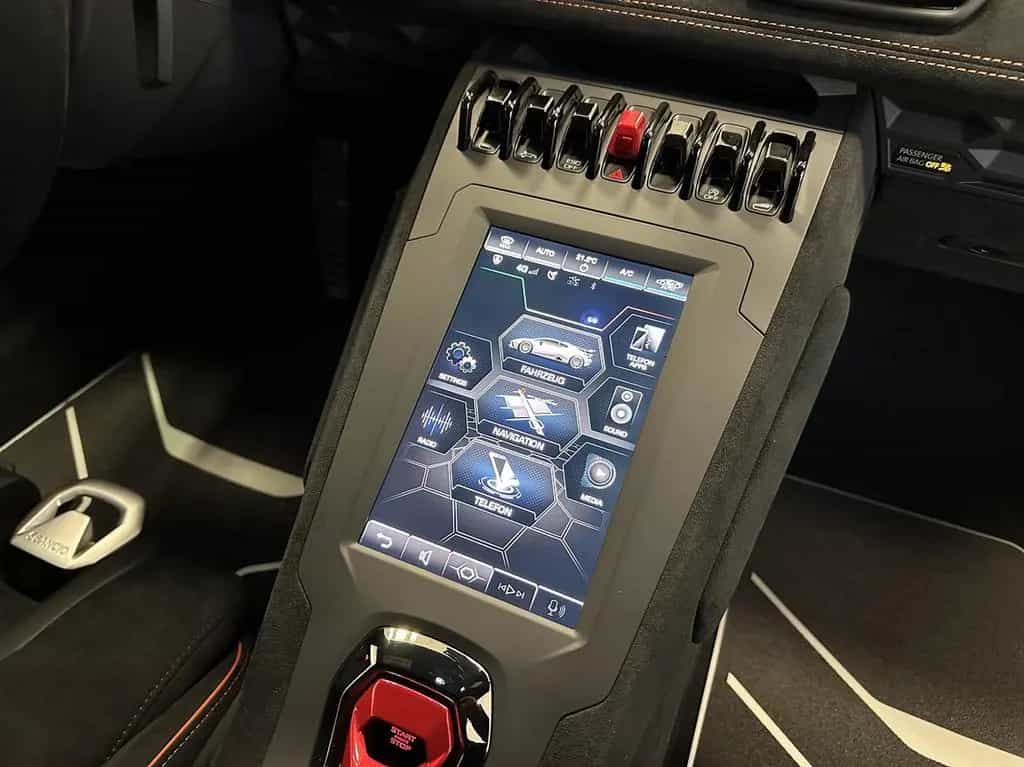 Lamborghini STO Carbon Lifting 20" Sportsitze 09/2022-photo-10