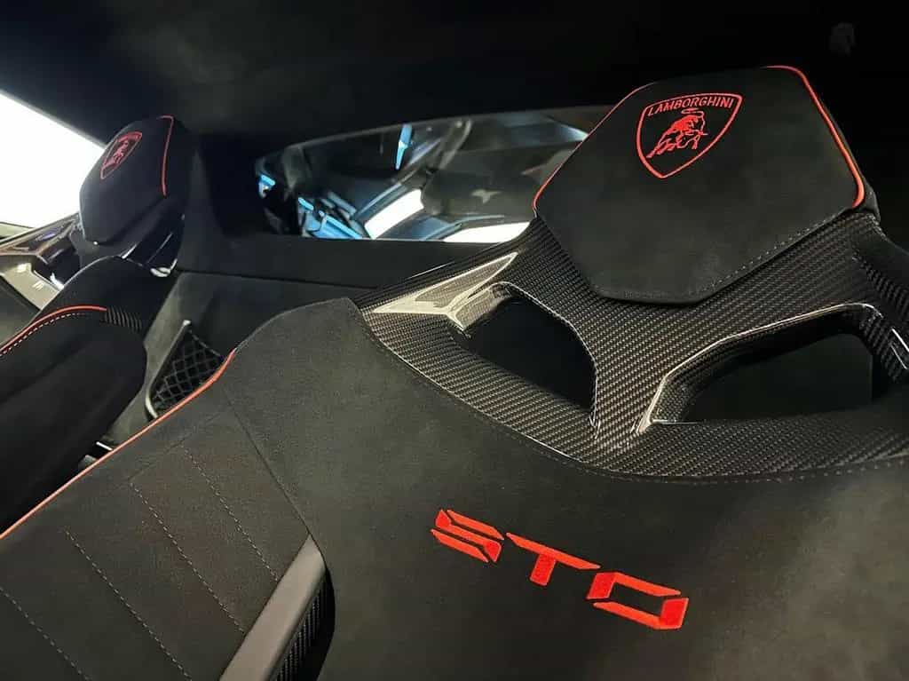 Lamborghini STO Carbon Lifting 20" Sportsitze 09/2022-photo-14
