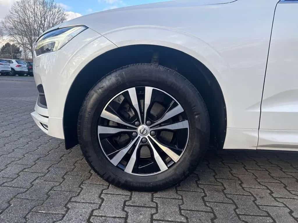 Volvo XC60 B4 D Geartronic Momentum Pro 06/2021-photo-10