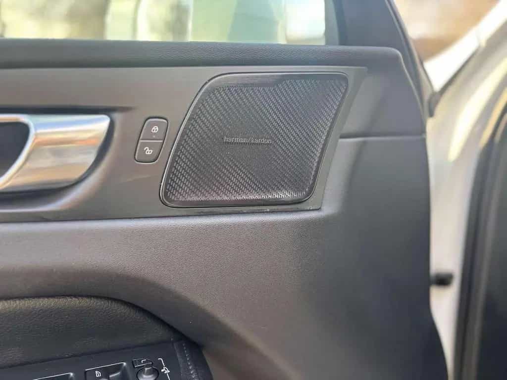 Volvo XC60 B4 D Geartronic Momentum Pro 06/2021-photo-13
