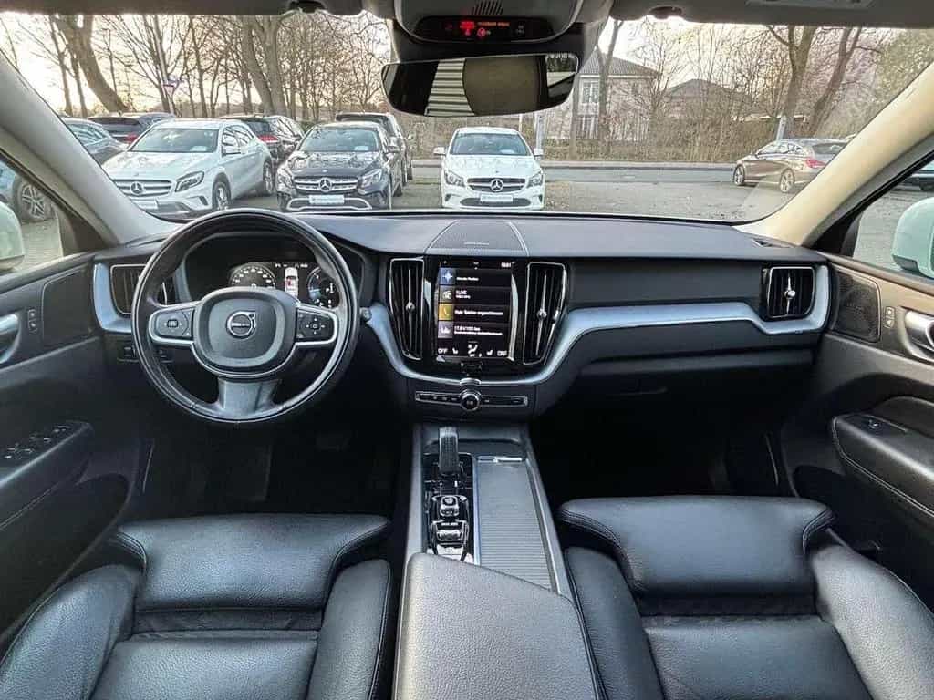 Volvo XC60 B4 D Geartronic Momentum Pro 06/2021-photo-19
