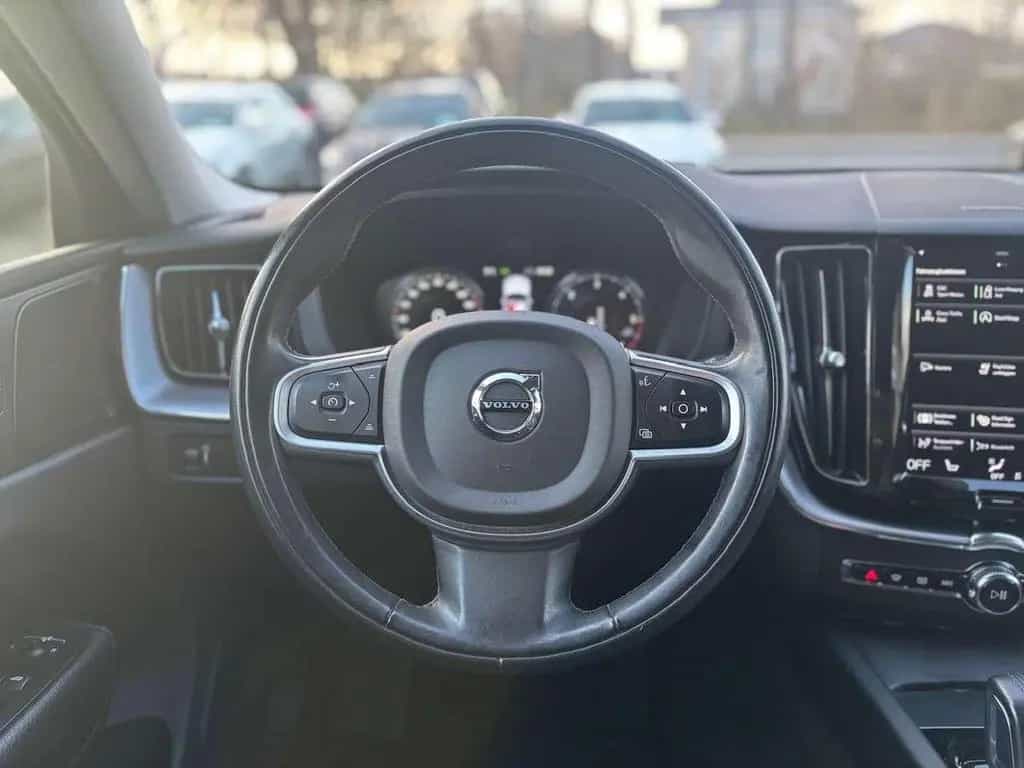 Volvo XC60 B4 D Geartronic Momentum Pro 06/2021-photo-20
