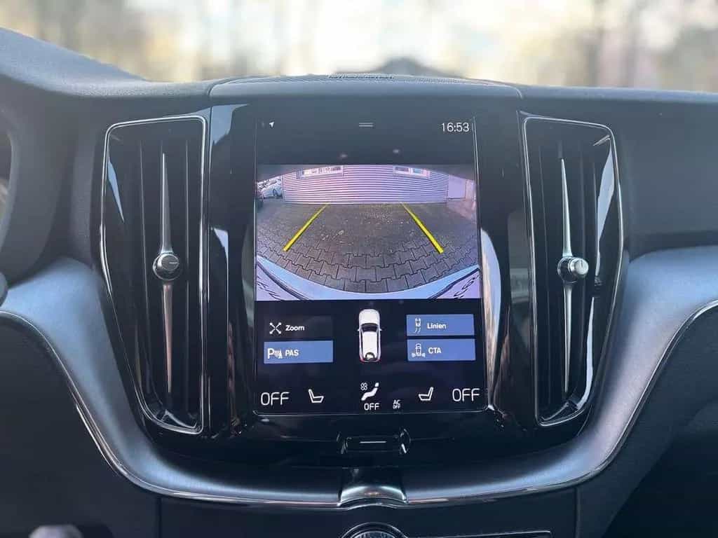 Volvo XC60 B4 D Geartronic Momentum Pro 06/2021-photo-22