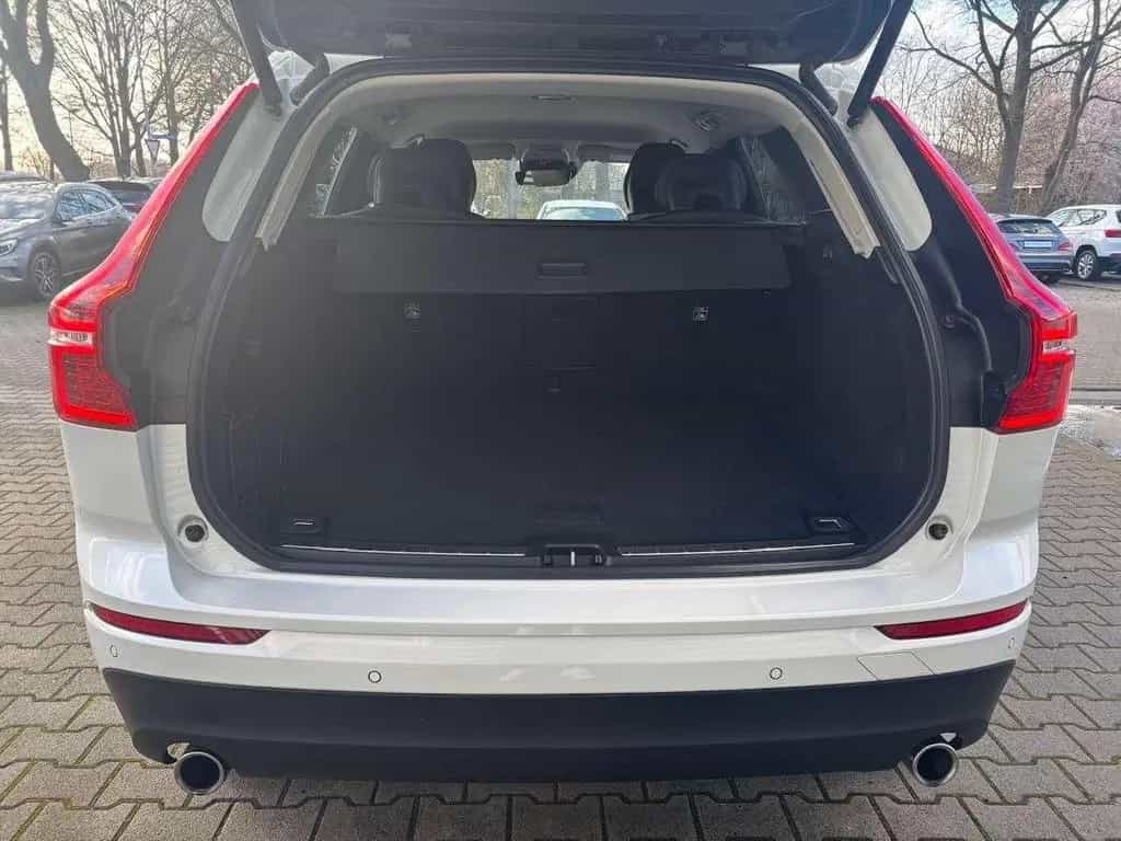 Volvo XC60 B4 D Geartronic Momentum Pro 06/2021-photo-5
