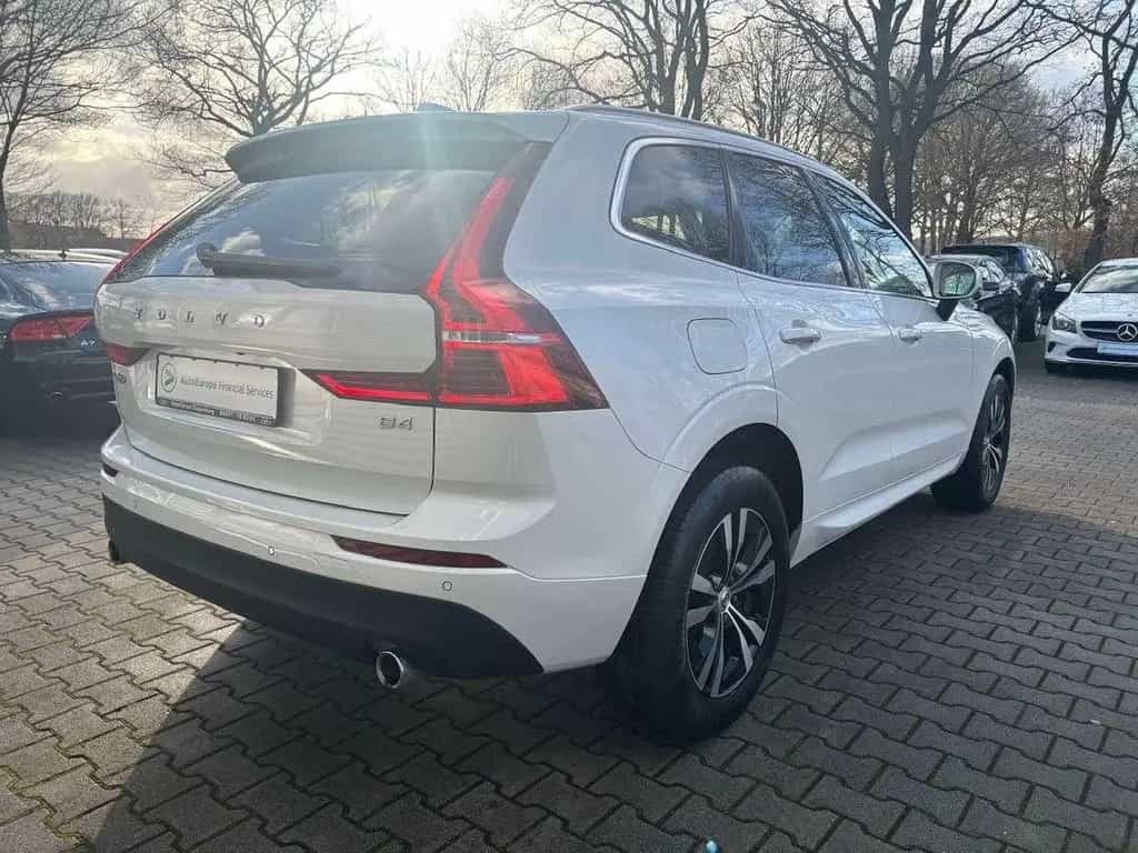 Volvo XC60 B4 D Geartronic Momentum Pro 06/2021-photo-7