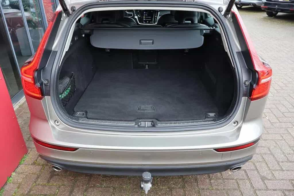 Volvo V60 2.0 D4 Momentum Pro | Origineel NL | Trekhaa 01/2020-photo-20