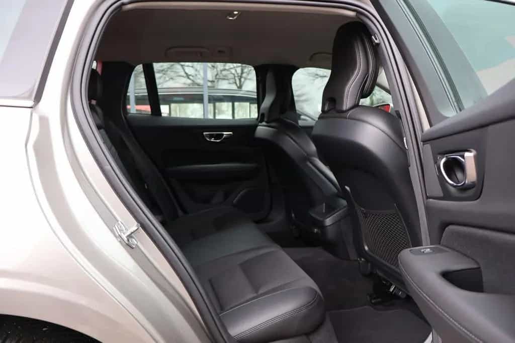 Volvo V60 2.0 D4 Momentum Pro | Origineel NL | Trekhaa 01/2020-photo-21