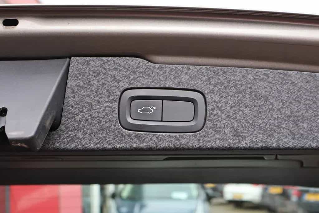 Volvo V60 2.0 D4 Momentum Pro | Origineel NL | Trekhaa 01/2020-photo-23